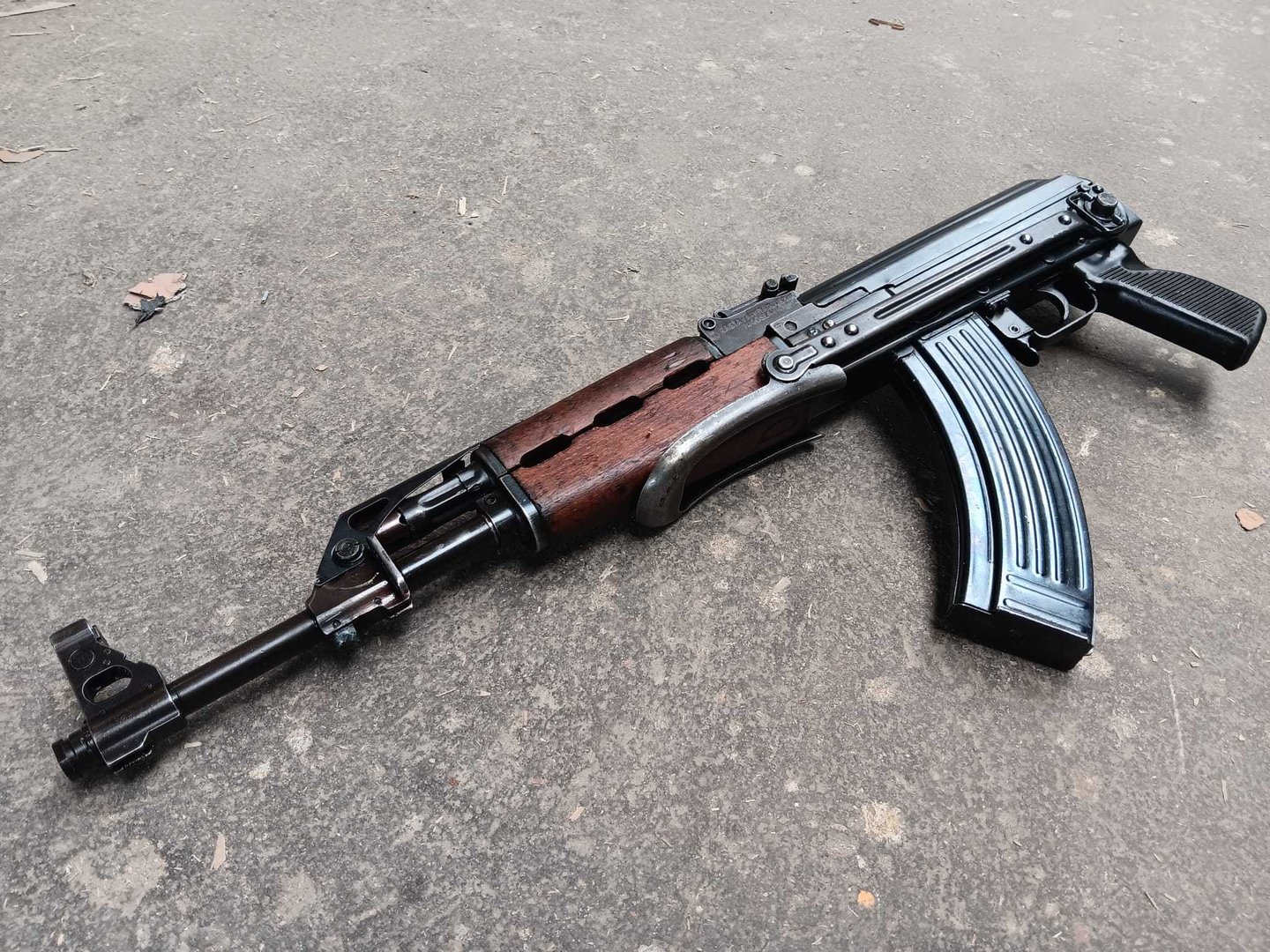 Zastava M70 vs. AKM: Why Yugoslavia Reinforced the Soviet Design