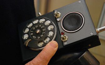 The Soviet Mobile Phone That Came Before Motorola: The Forgotten Story of the LK-1 and the Altai Network
